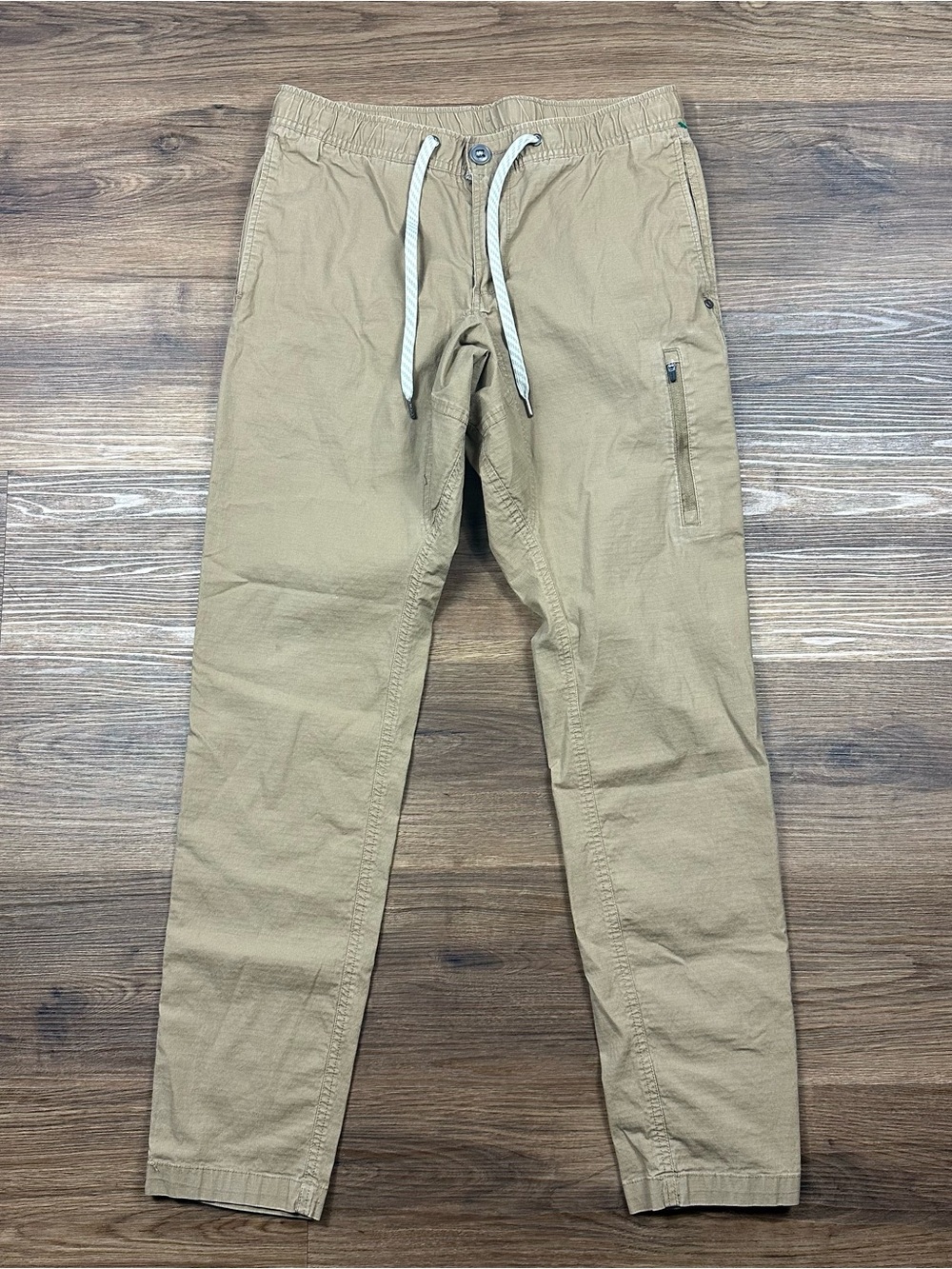 Vuori Ripstop Climber Pants Mens Medium Khaki Tan Stretch Hiking Outdoor